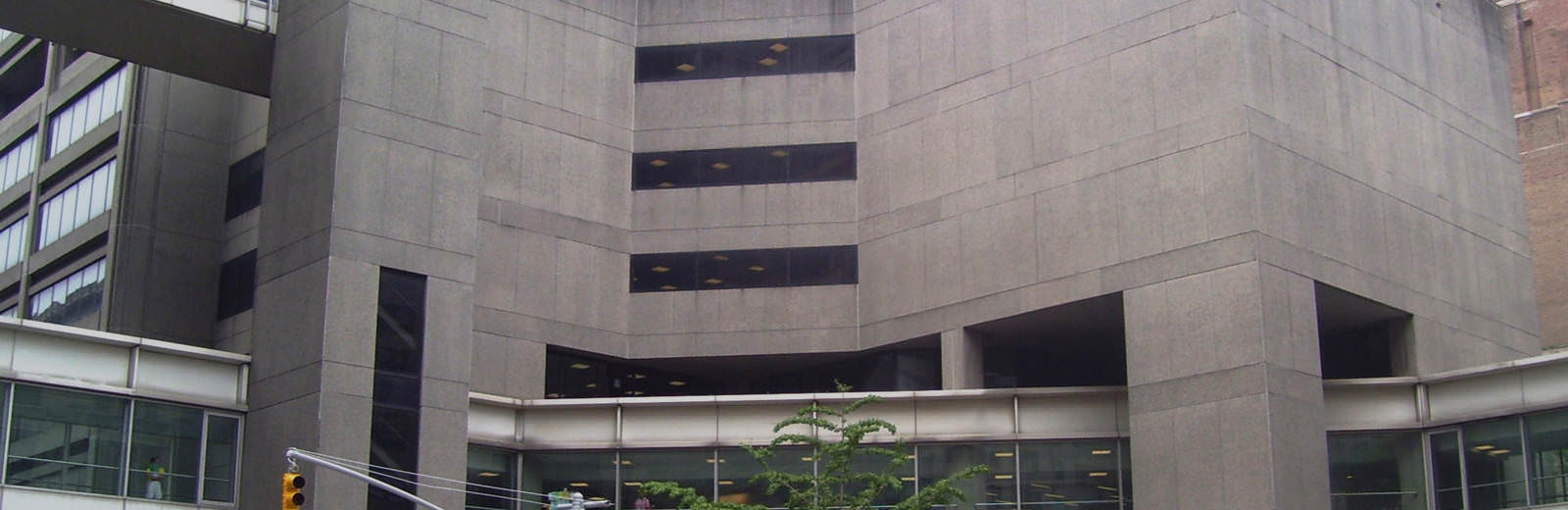 Hunter College (CUNY) Student Housing •