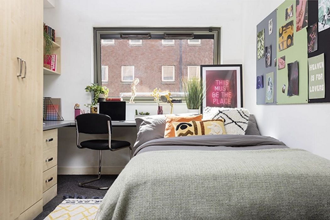 Areas Close To Manchester Metropolitan University