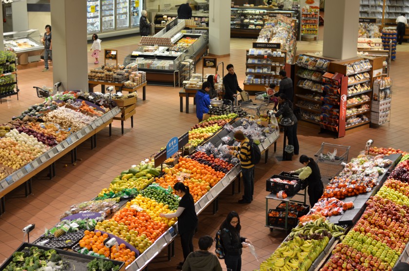 studying in the US_ Grocery store 