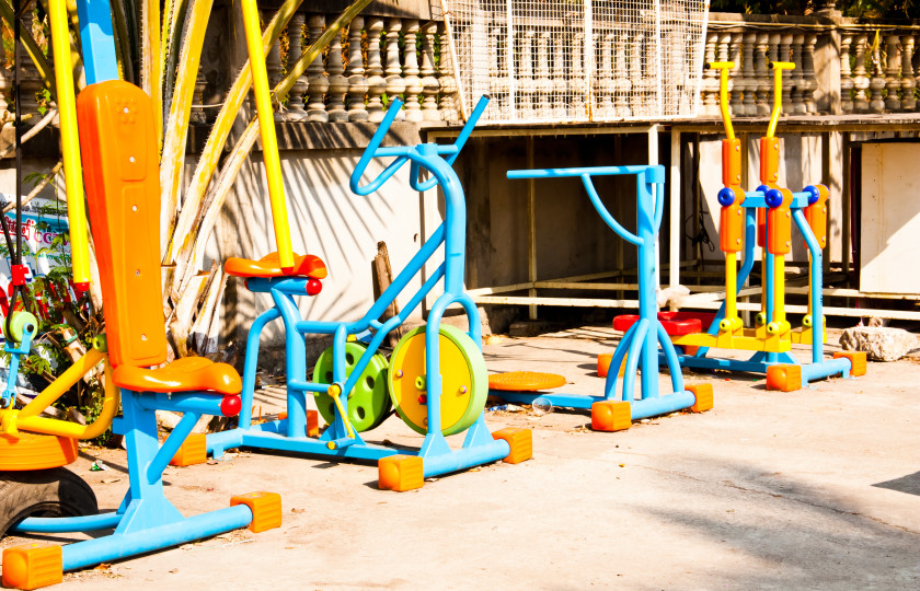 Fit on a Student Budget: outdoor gym fitness