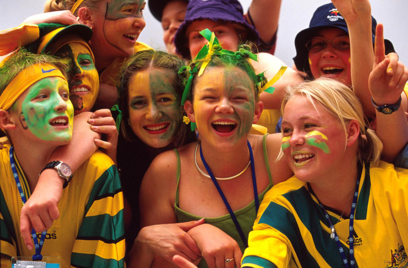 packing australia: green and gold