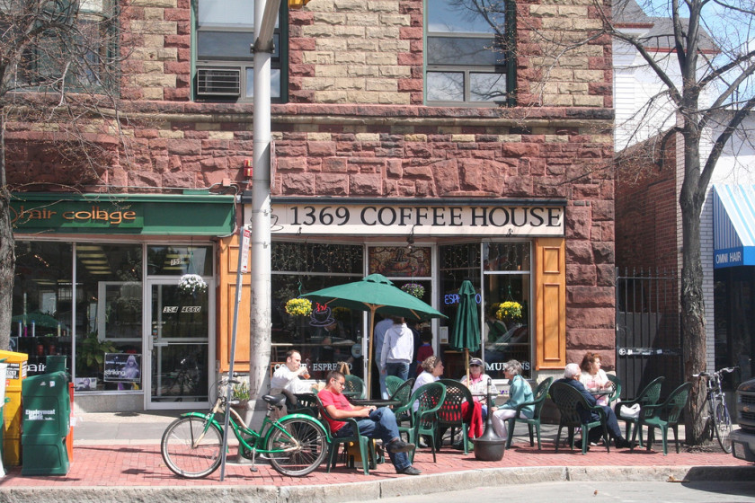 boston cafes: 1369 coffeehouse