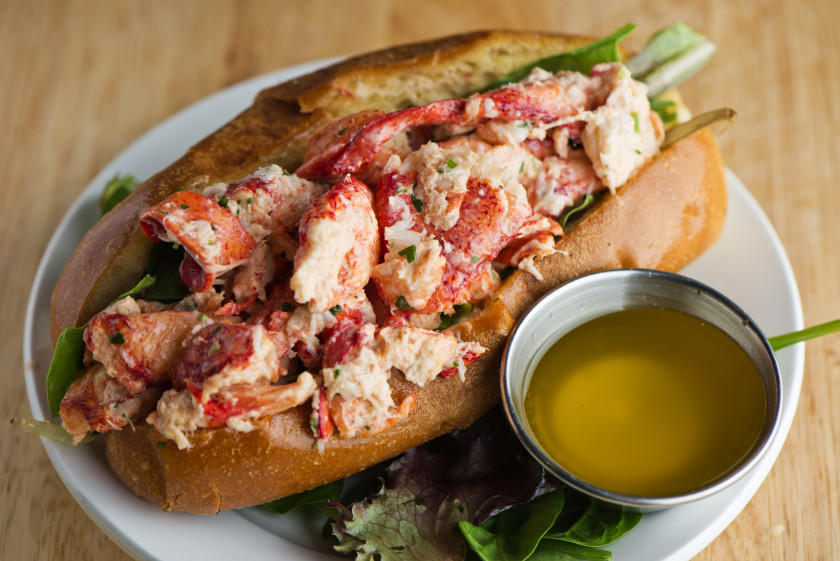 boston food: lobster roll