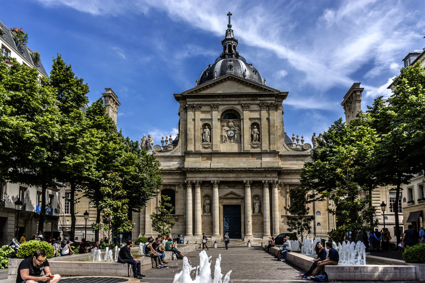 10 Best Scholarships For International Students_Sorbonne